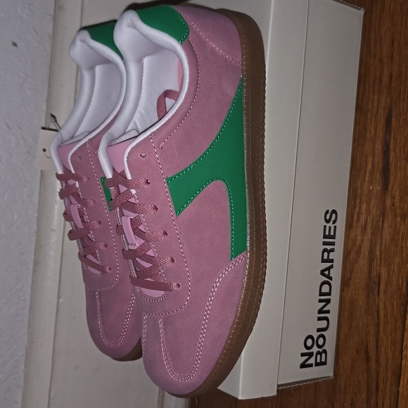 Women's No Boundaries Sneakers In Size 8 - Picture 3 of 7